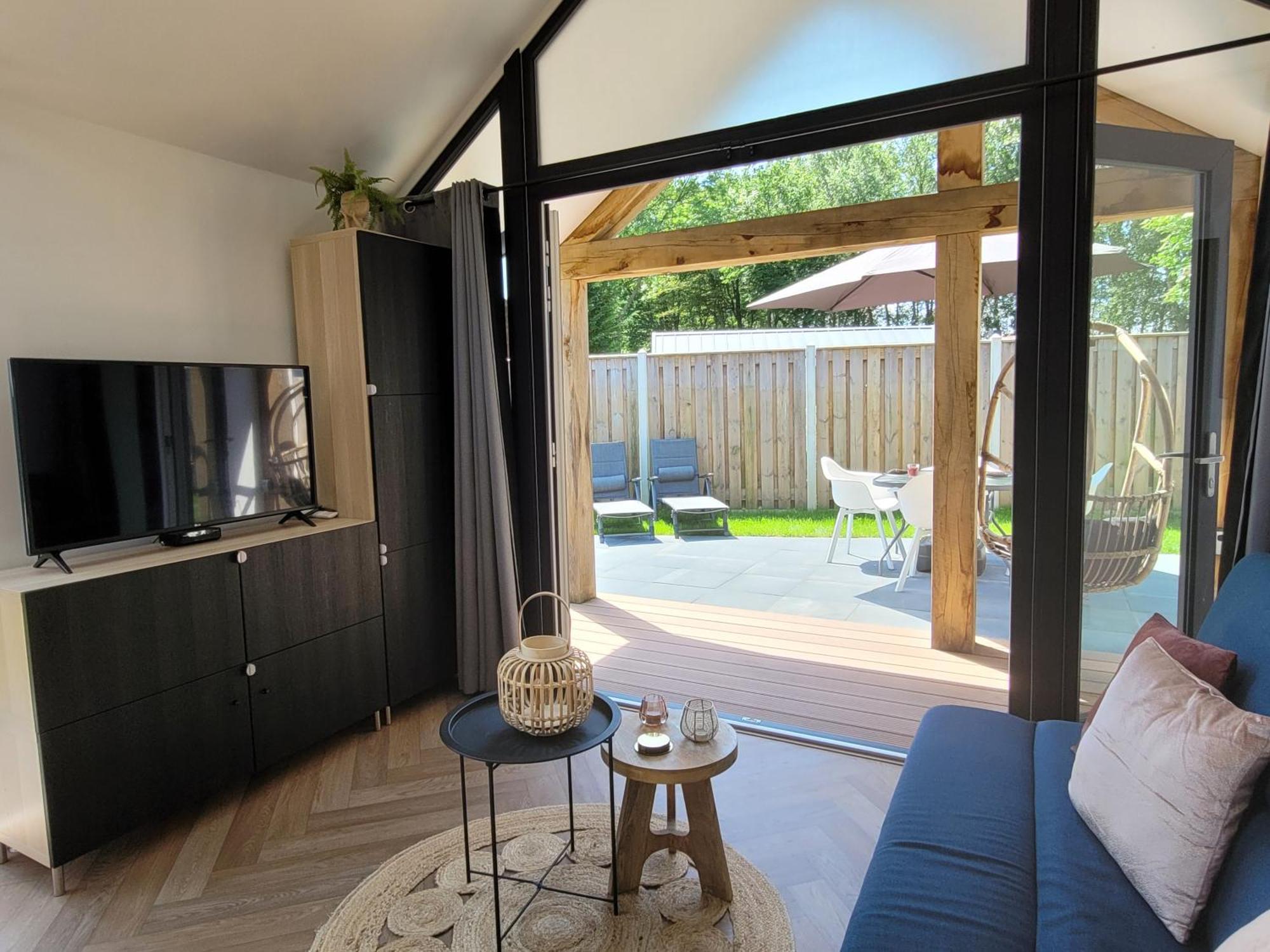 Tiny Zen House In Heinkenszand With Private Sauna, Airco, Outdoor Swimming Pool, Wifi And 2 Bedrooms 外观 照片
