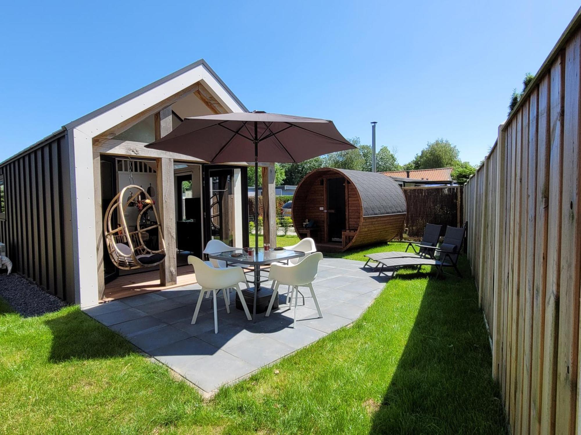 Tiny Zen House In Heinkenszand With Private Sauna, Airco, Outdoor Swimming Pool, Wifi And 2 Bedrooms 外观 照片