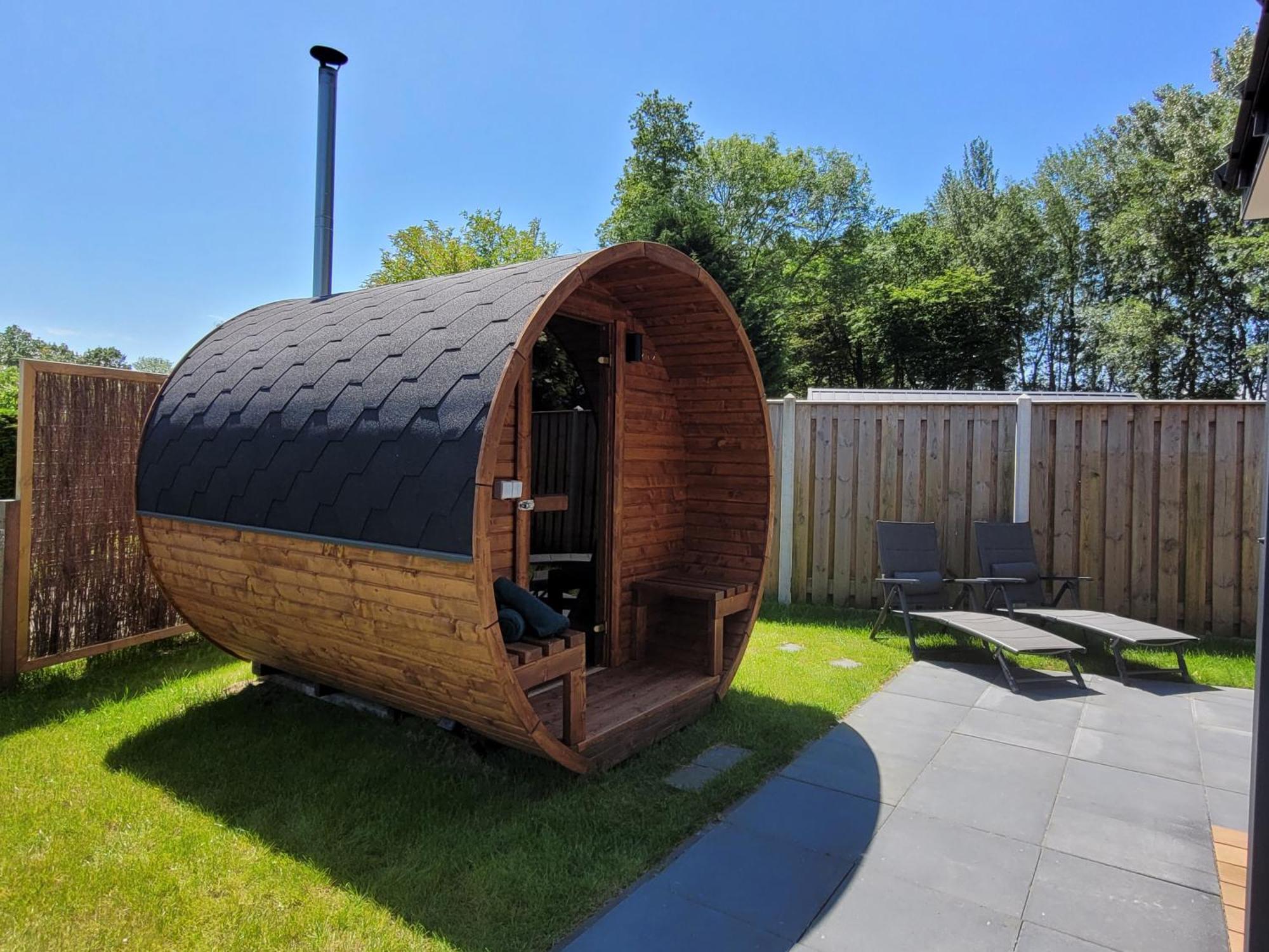 Tiny Zen House In Heinkenszand With Private Sauna, Airco, Outdoor Swimming Pool, Wifi And 2 Bedrooms 外观 照片