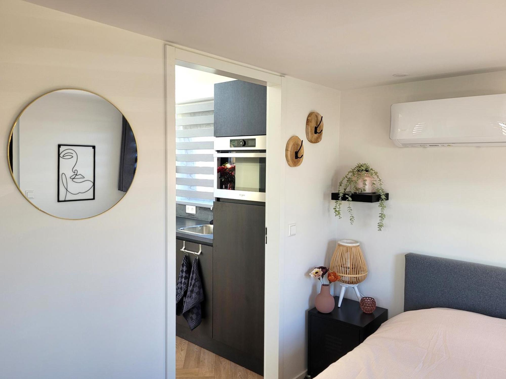 Tiny Zen House In Heinkenszand With Private Sauna, Airco, Outdoor Swimming Pool, Wifi And 2 Bedrooms 外观 照片
