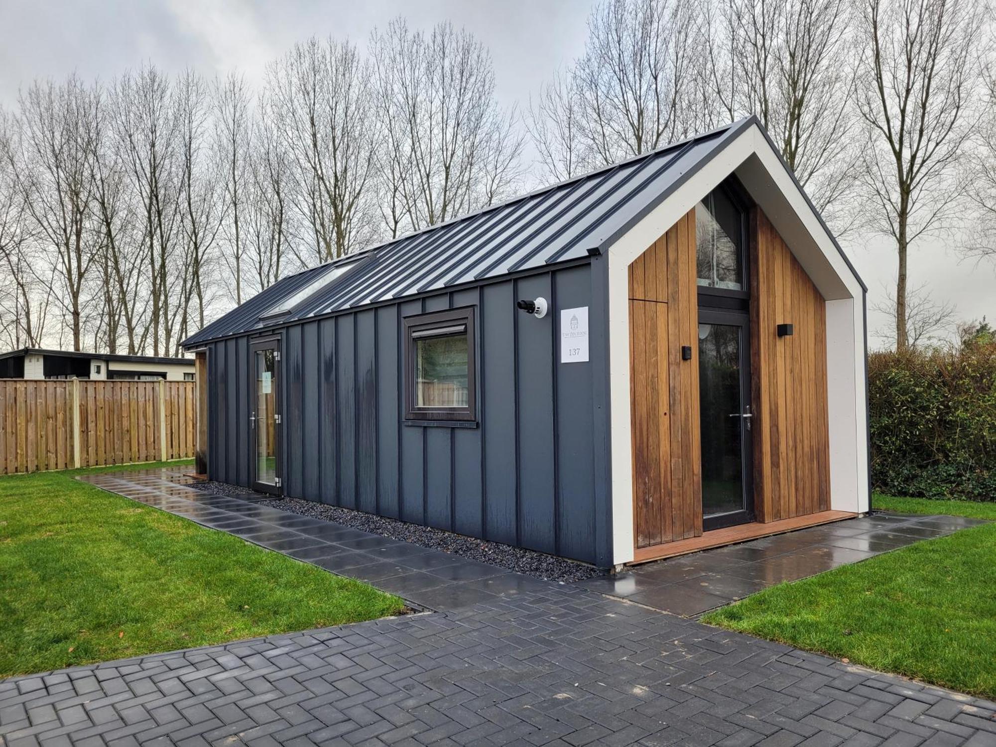 Tiny Zen House In Heinkenszand With Private Sauna, Airco, Outdoor Swimming Pool, Wifi And 2 Bedrooms 外观 照片